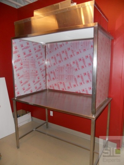 Vertical laminar flow hood with HEPA filter Vertical laminar flow hood with HEPA filter
