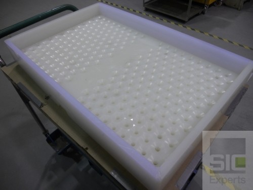 Industrial plastic handling tray SIC28745