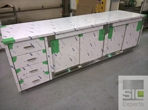 Custom stainless steel cabinet SIC34551