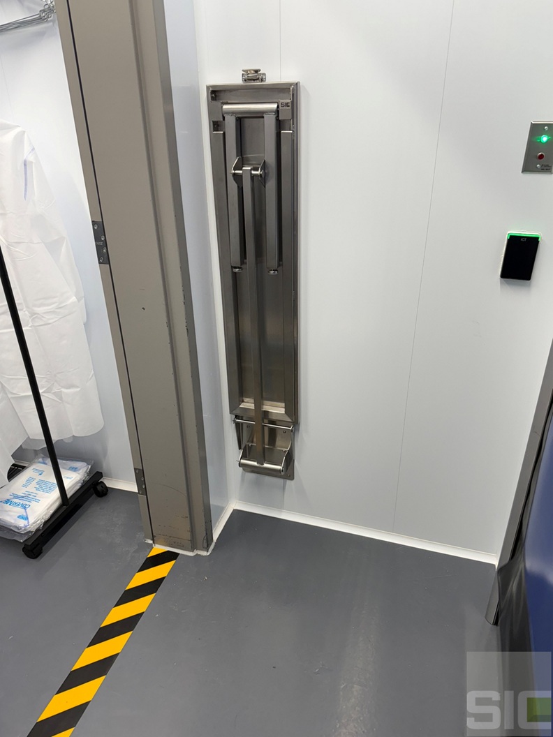 Wall mount fold down gowning bench  SIC38778 - Image 2